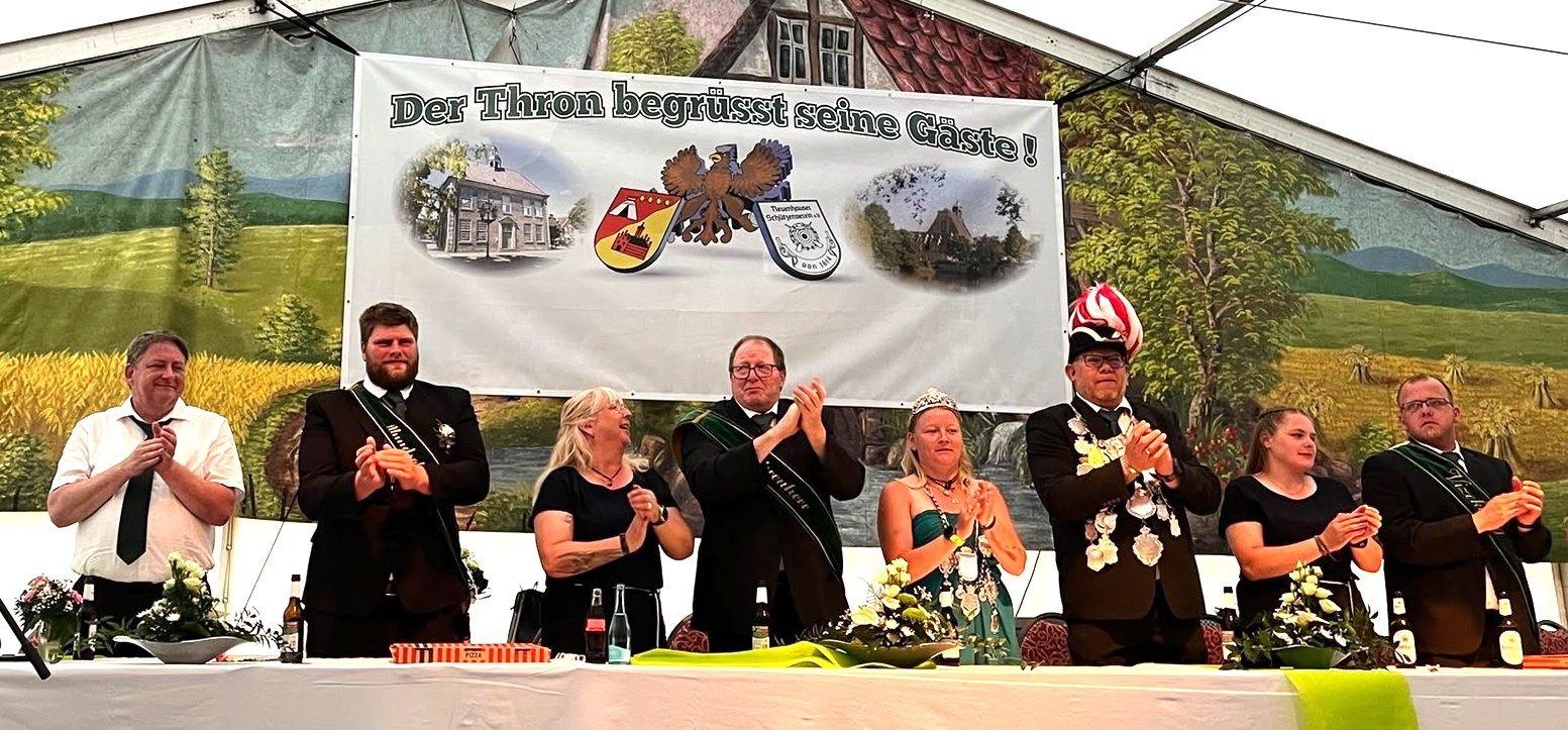Foto%20Thron%2026-27